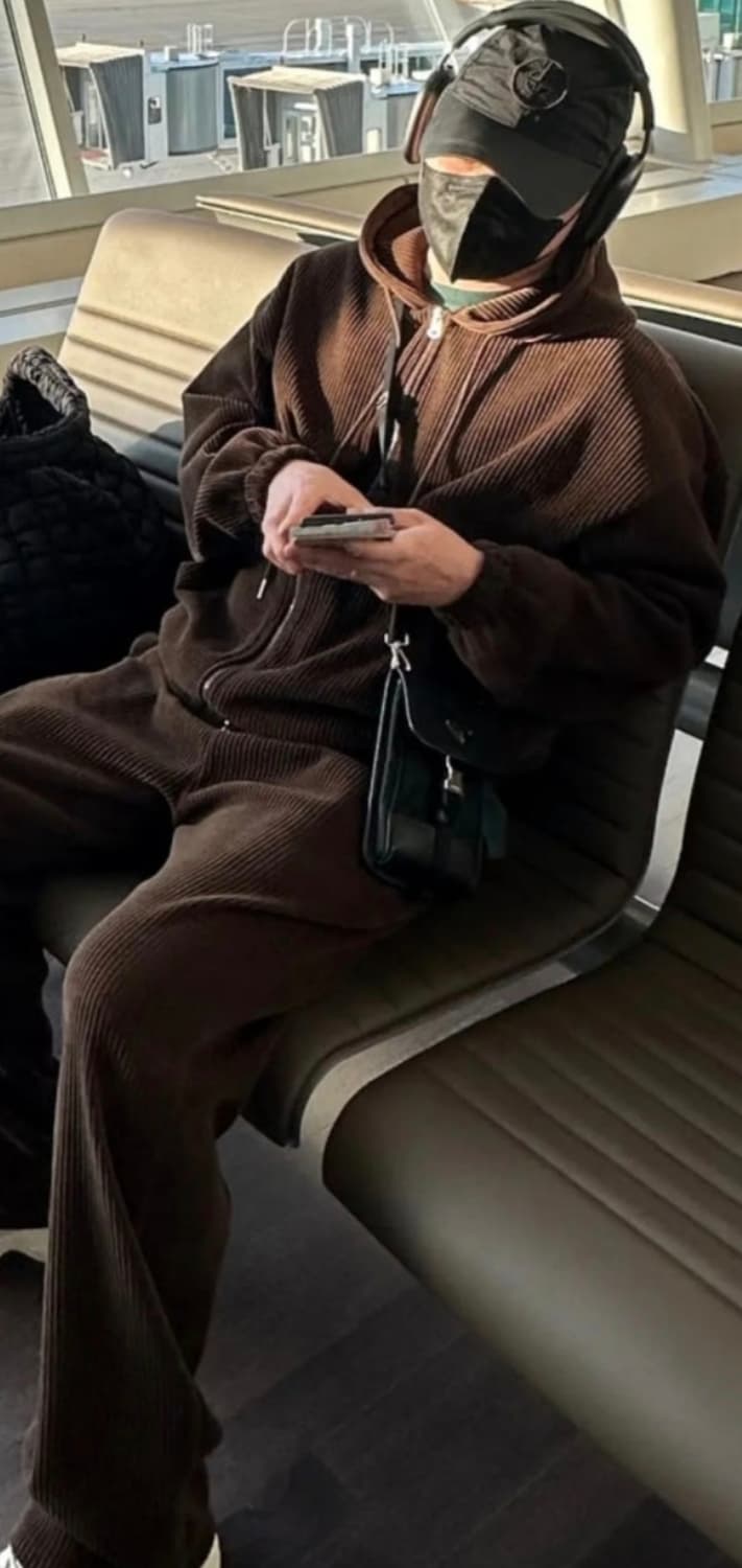 프라다 폰홀더백/크로스백/미니백 정품S급(보증서O) 상품이미지5