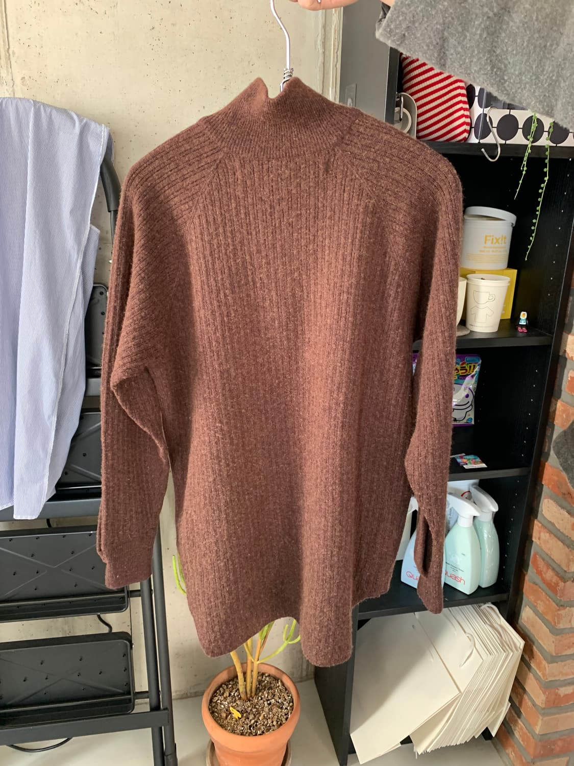 Perverze 퍼버즈 핑거홀 글러브 니트 상품이미지3