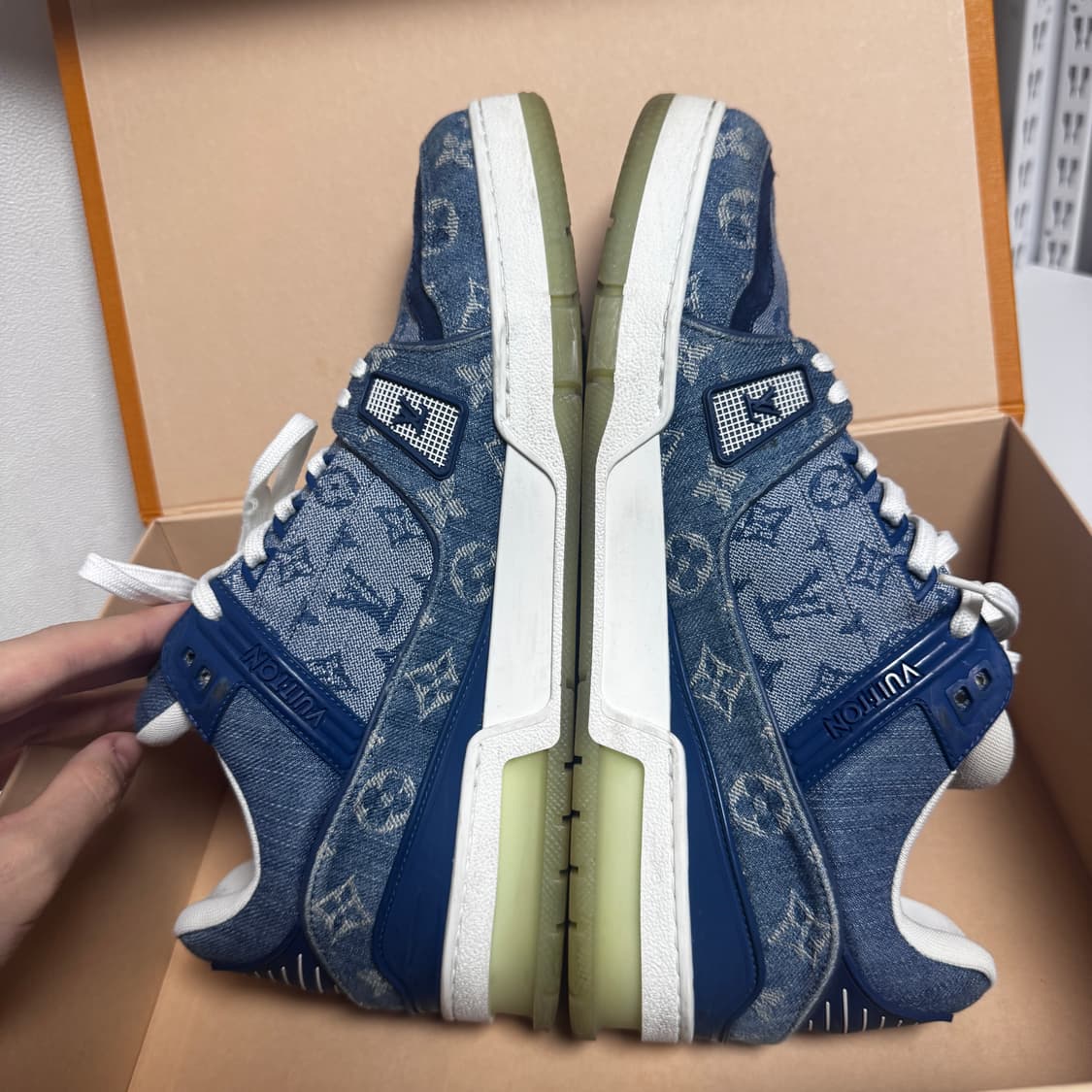 루이비통 LV 트레이너 모노그램 데님 블루 스니커즈 9 상품이미지3