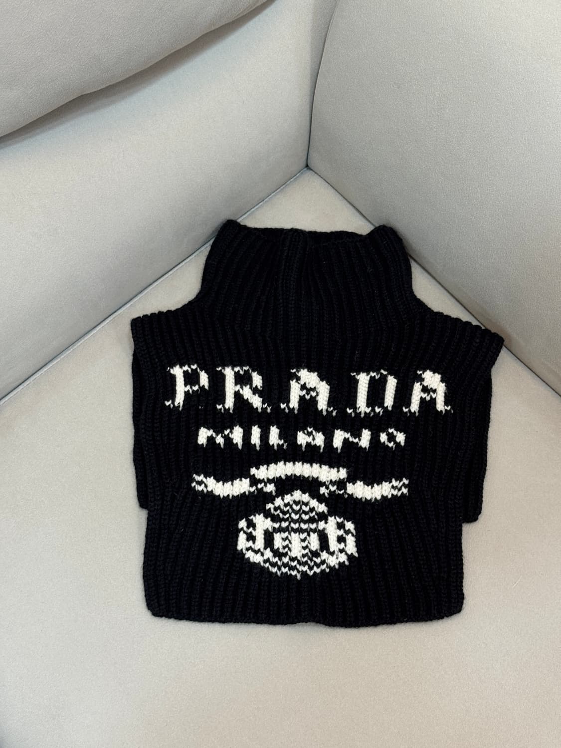 프라다 터틀넥 머플러 워머 상품이미지1