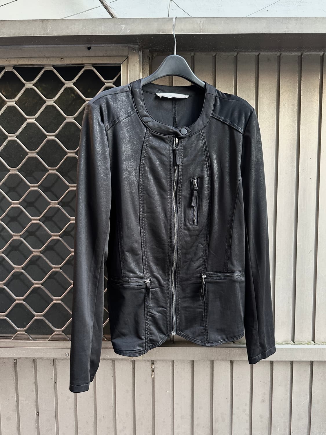 Vintage woman’s biker jacket 상품이미지1