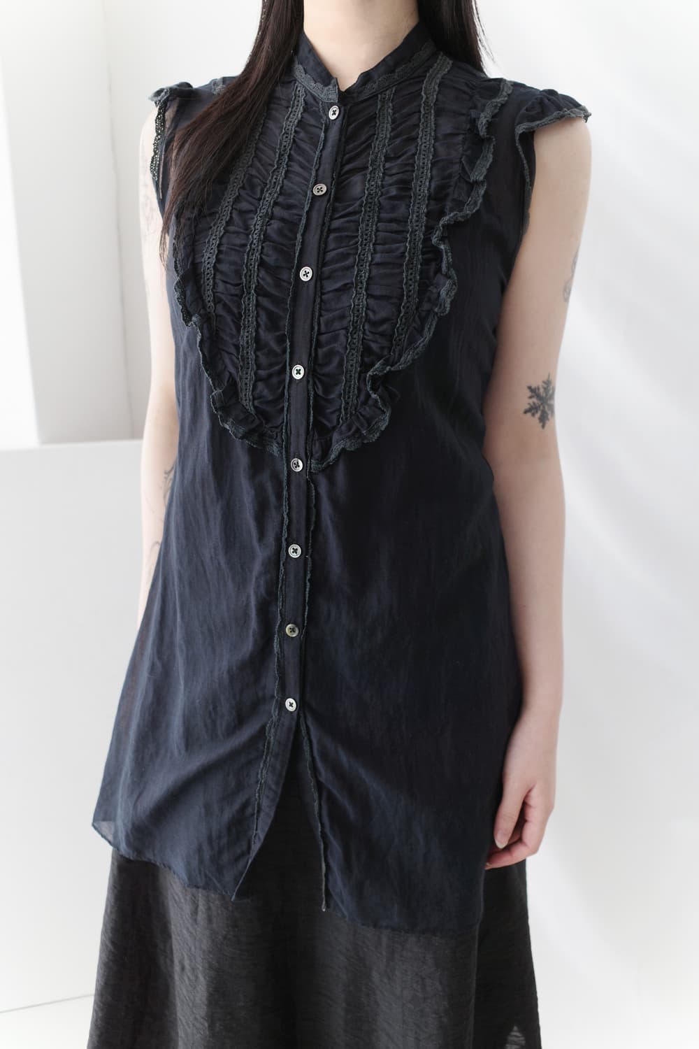 frill sleeveless blouse 상품이미지7