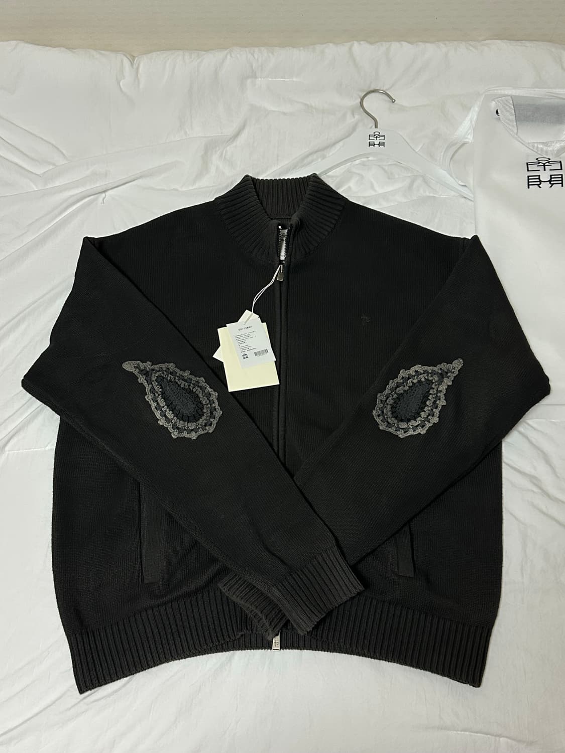 [3]폴리테루 트랙 니트 집업 차콜 상품이미지1