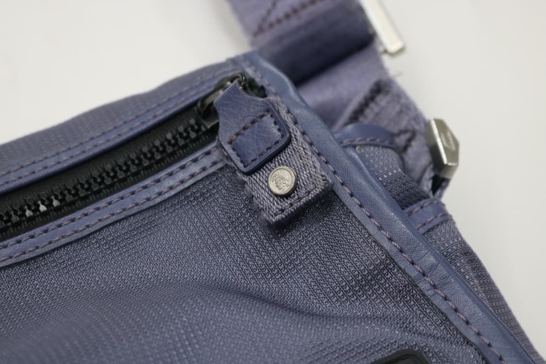 DIESEL 디젤 빈티지 포켓 로고 나일론 크로스 메신저 백 상품이미지5