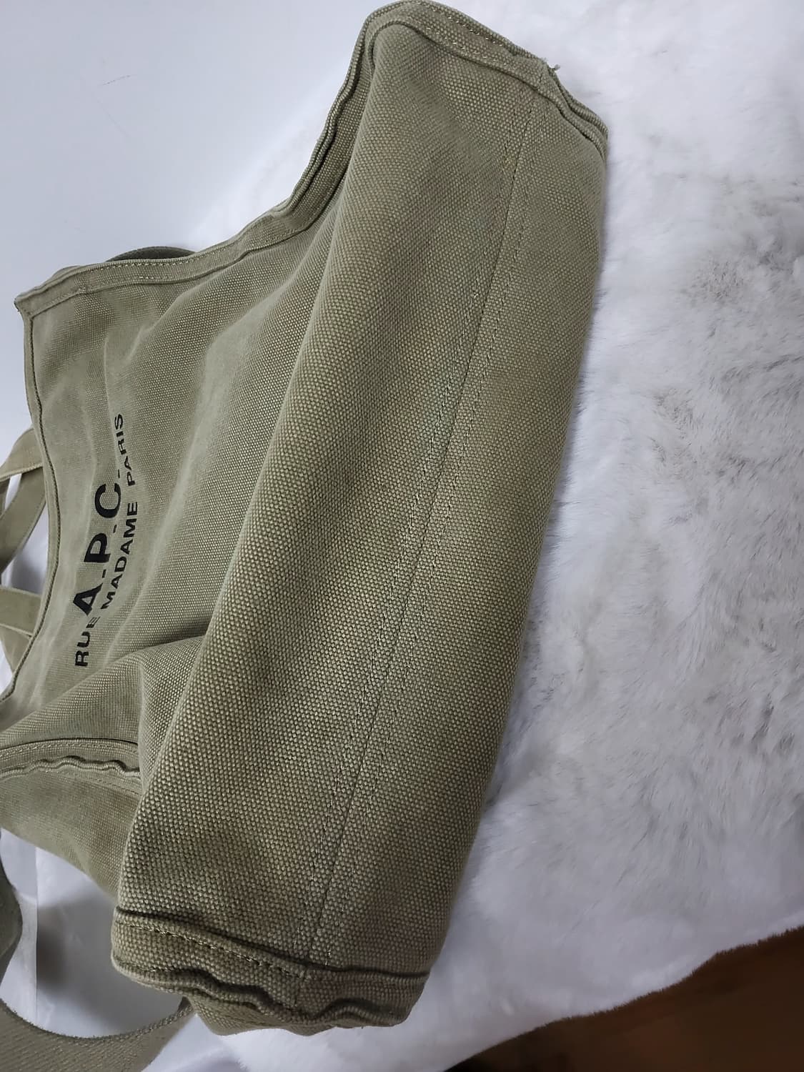 A.P.C. 크로스 겸 토트백 카키 상품이미지5