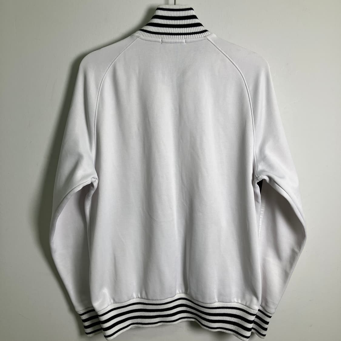 버버리 블랙라벨 화이트 트랙 집업 자켓 상품이미지6
