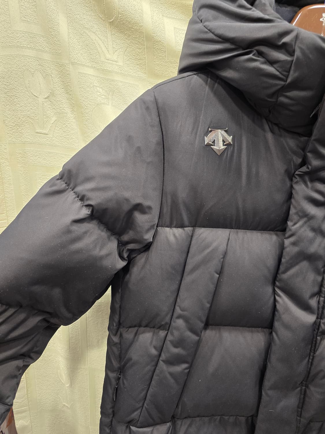 데상트 남성 벤치다운 구스다운 롱패딩 95 상품이미지4