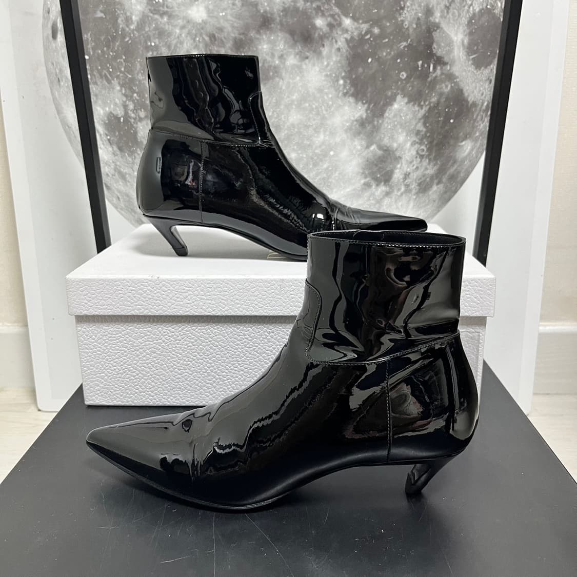 정품 35) 발렌시아가 블랙 페이턴트 슬래시 힐 부츠 225~230 상품이미지1