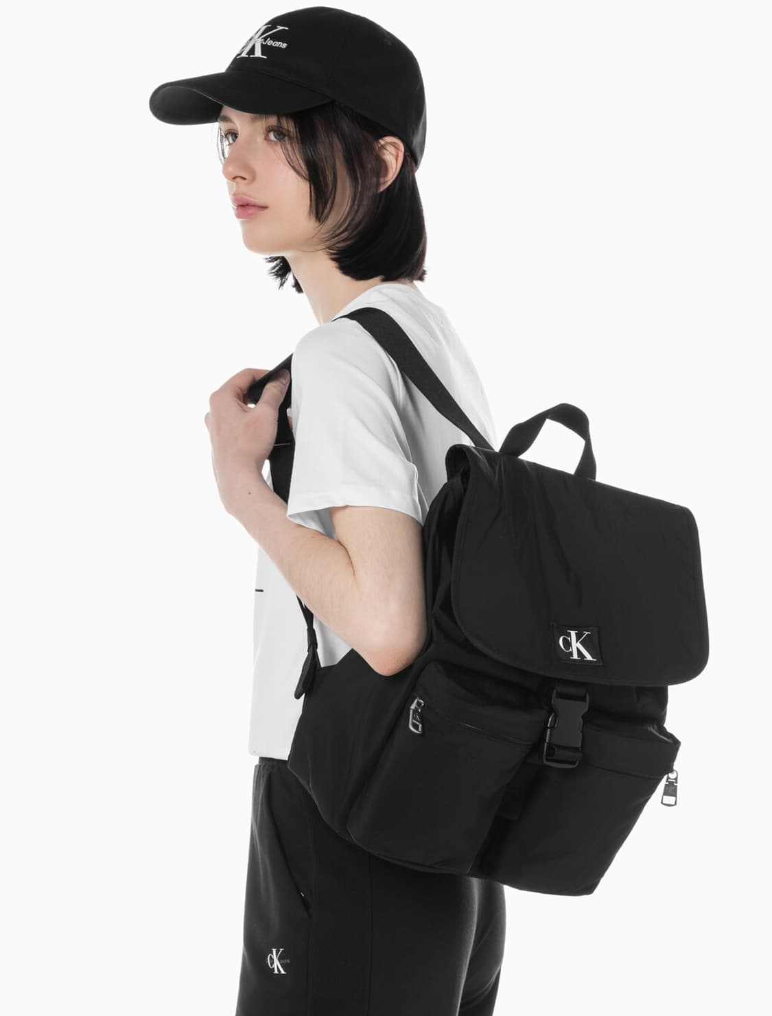 캘빈클라인 CKJ 시티 블랙 나일론 백팩 상품이미지2