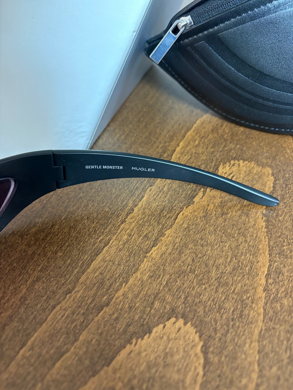 젠틀몬스터 뮈글러 spiral 02 상품이미지3