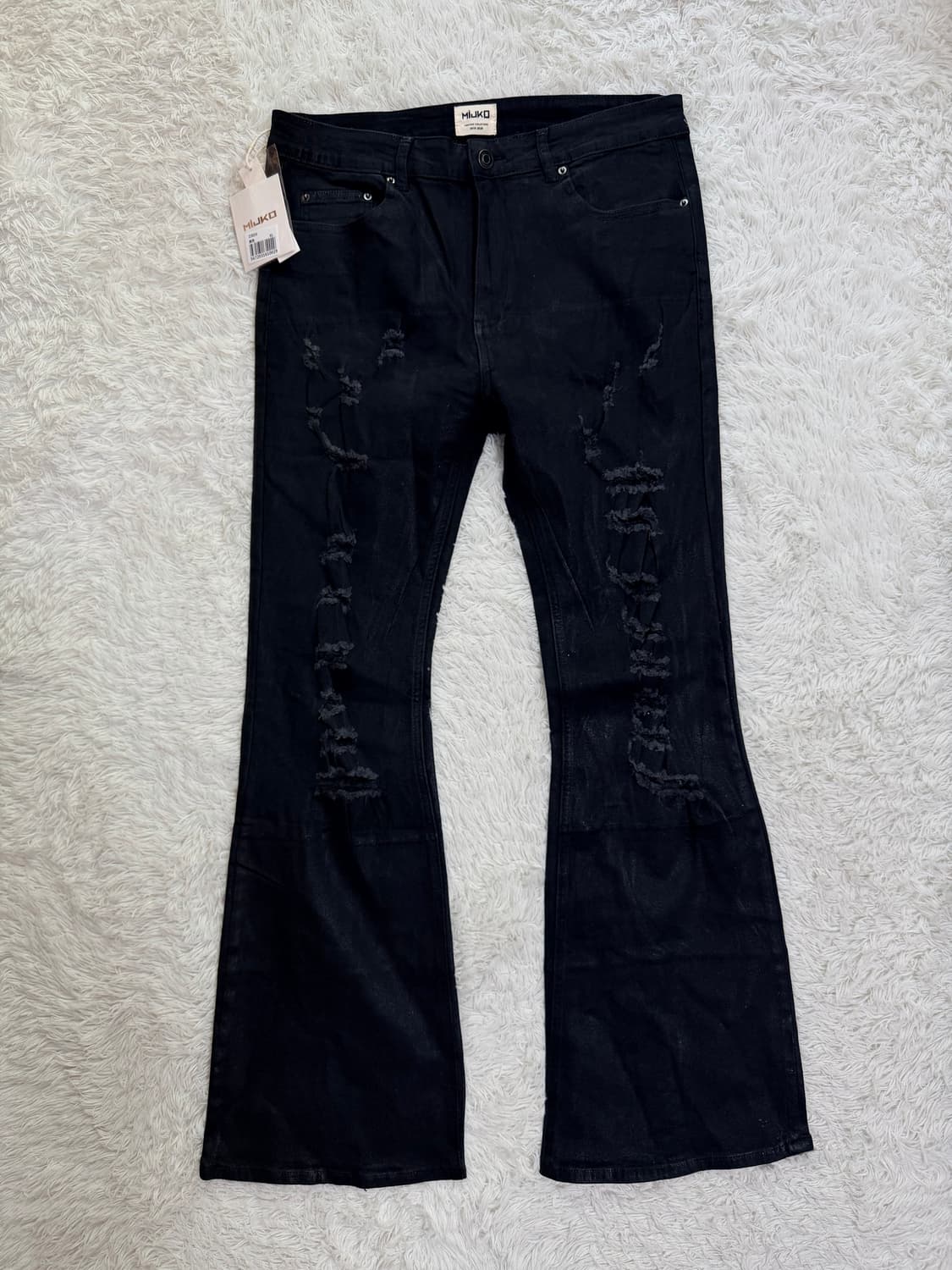 MIJKO 데미지 워싱 블랙 플레어 데님 상품이미지4