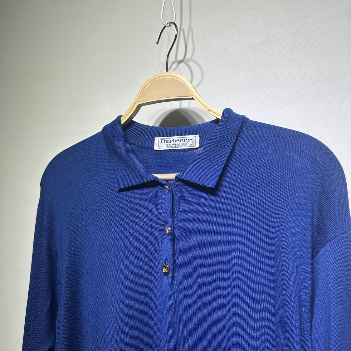 버버리스 카라니트 판매합니다  상품이미지2