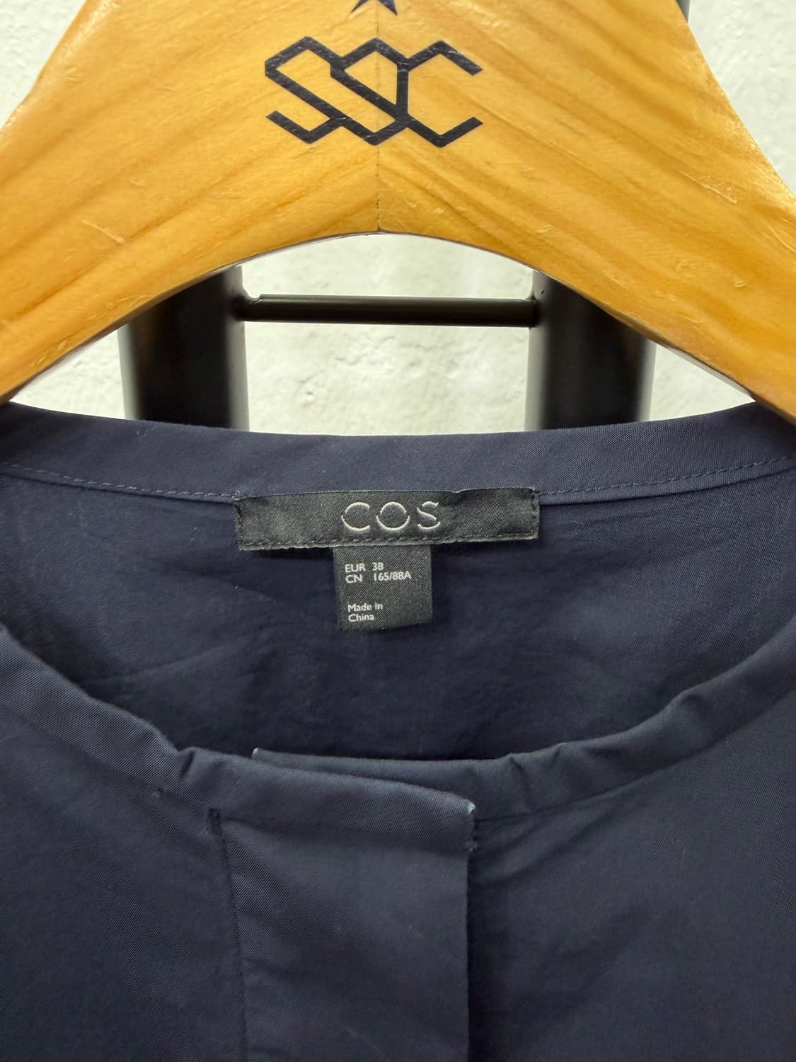정품) COS 코스 네이비 셔츠형 블라우스 38 상품이미지6