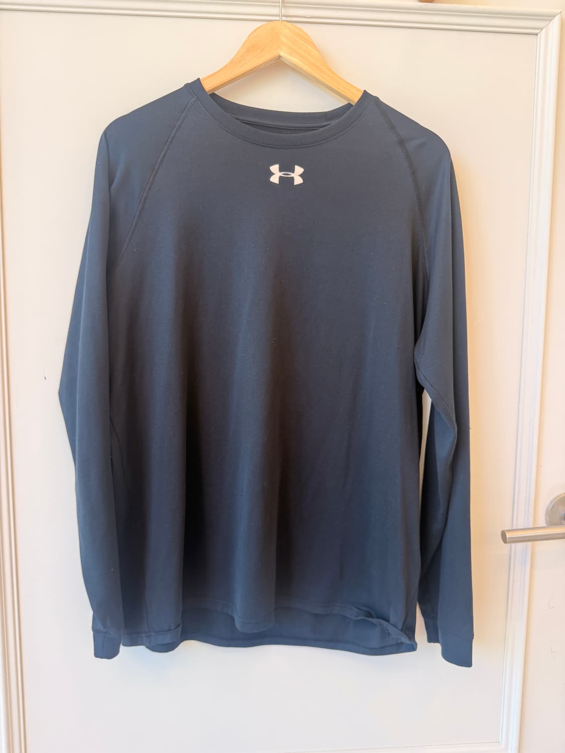 언더아머(UNDER ARMOUR) 기능성 긴팔 블랙 상품이미지1