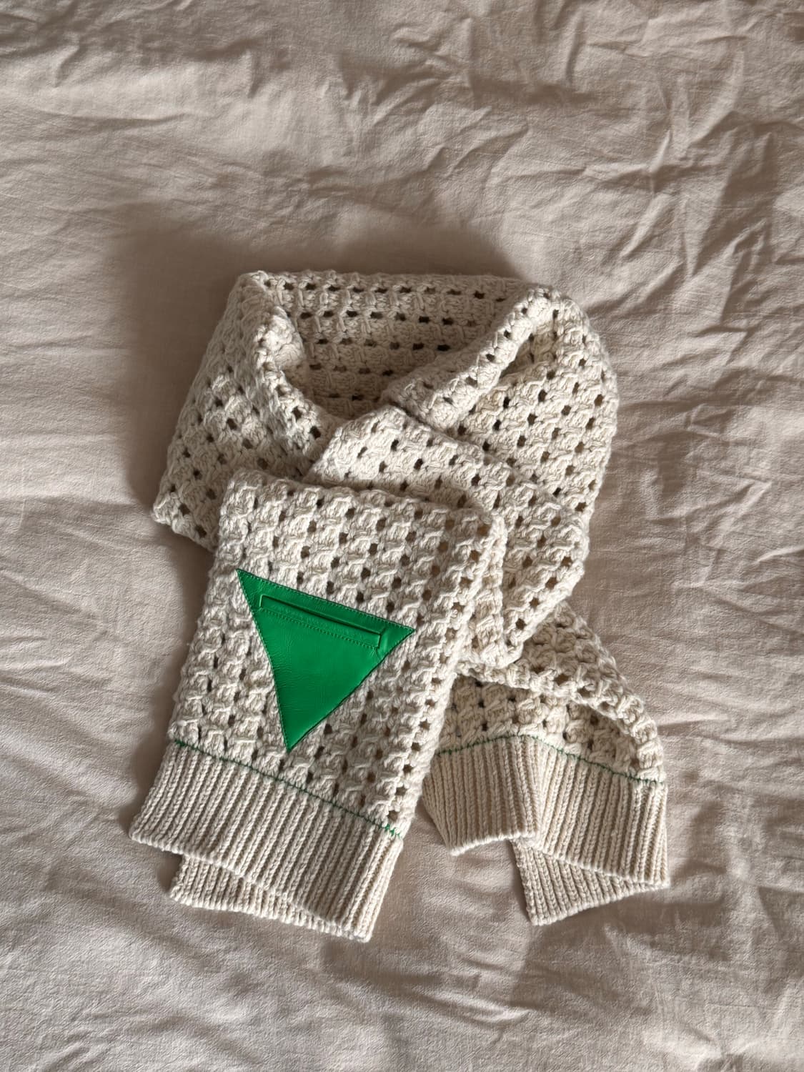보테가베네타 Leather Trim Wool Scarf 그린 포켓 머플러 상품이미지4