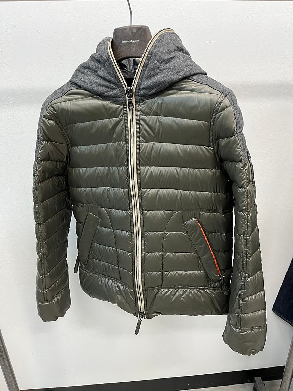 95) 듀베티카 경량 구스패딩 상품이미지4