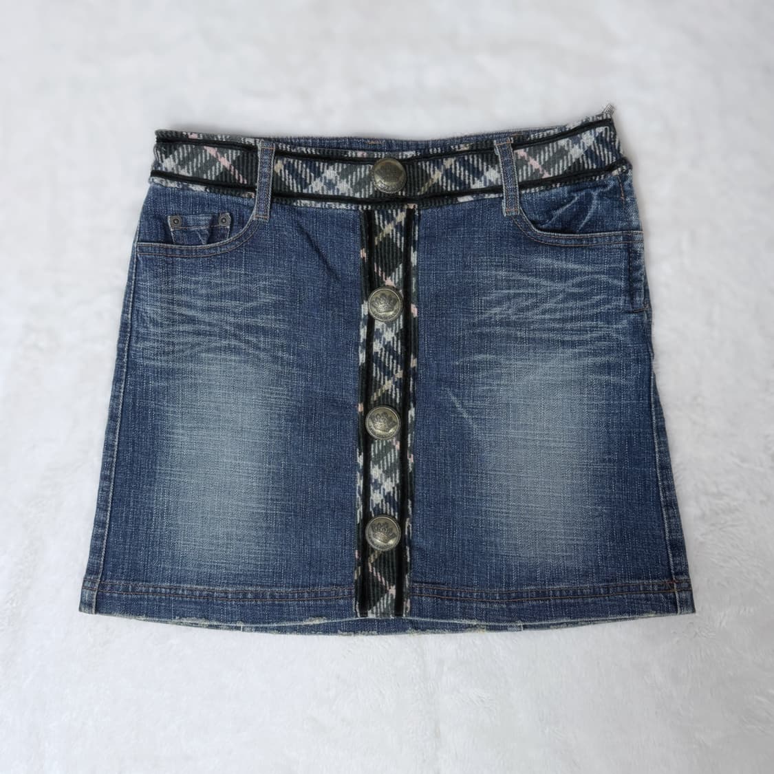 Burberry 블루라벨 노바체크 투포켓 데님 스커트 ≽^•⩊•^≼ 상품이미지1