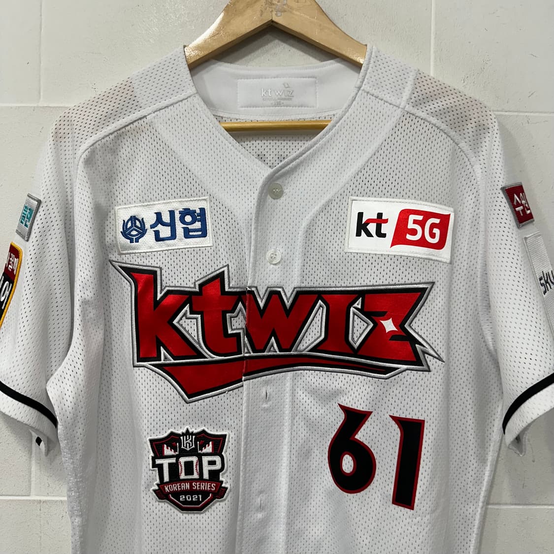 KT위즈 어센틱 유한준 유니폼 상품이미지2