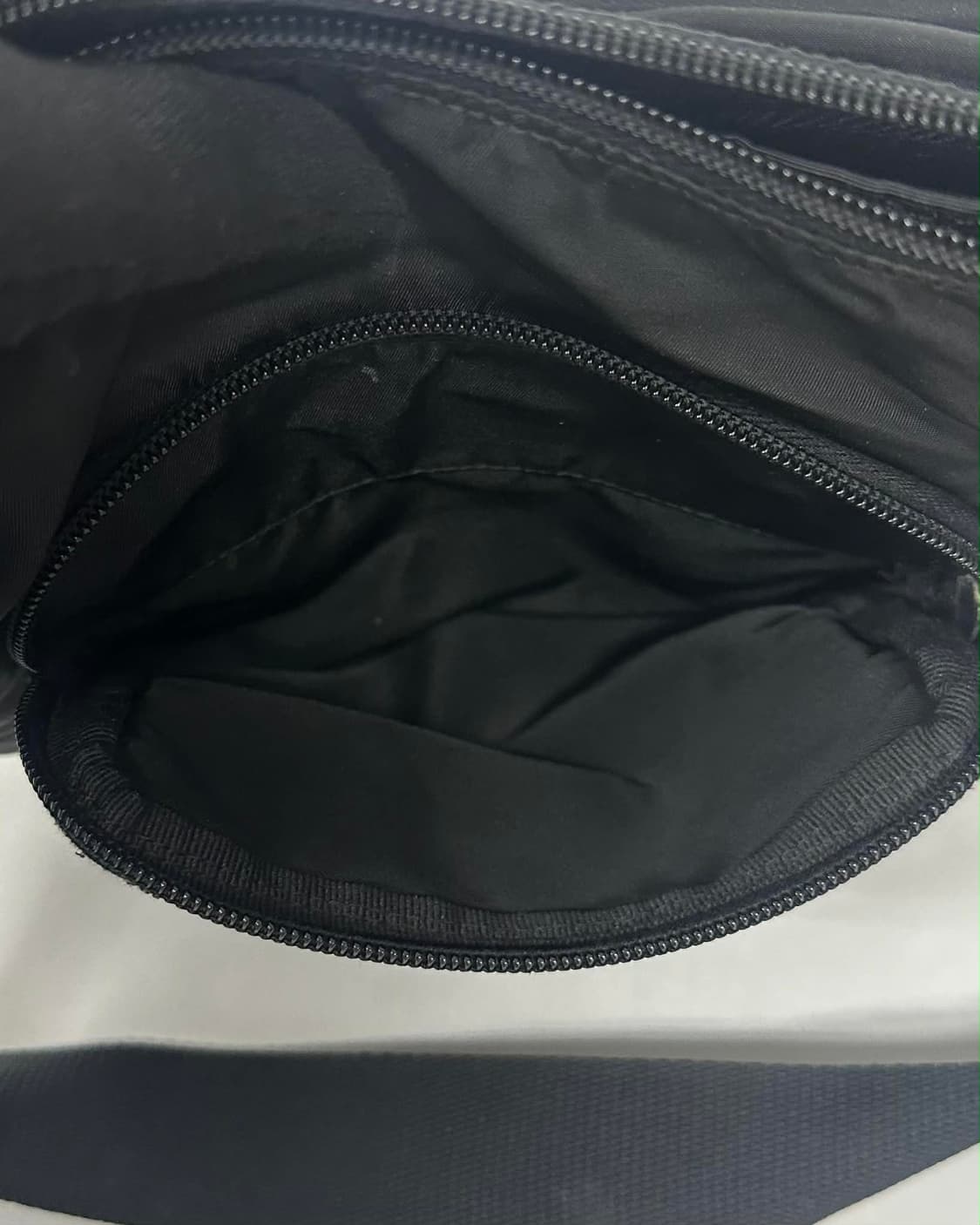 프라다 리나일론 포켓 크로스 & 숄더백 상품이미지7