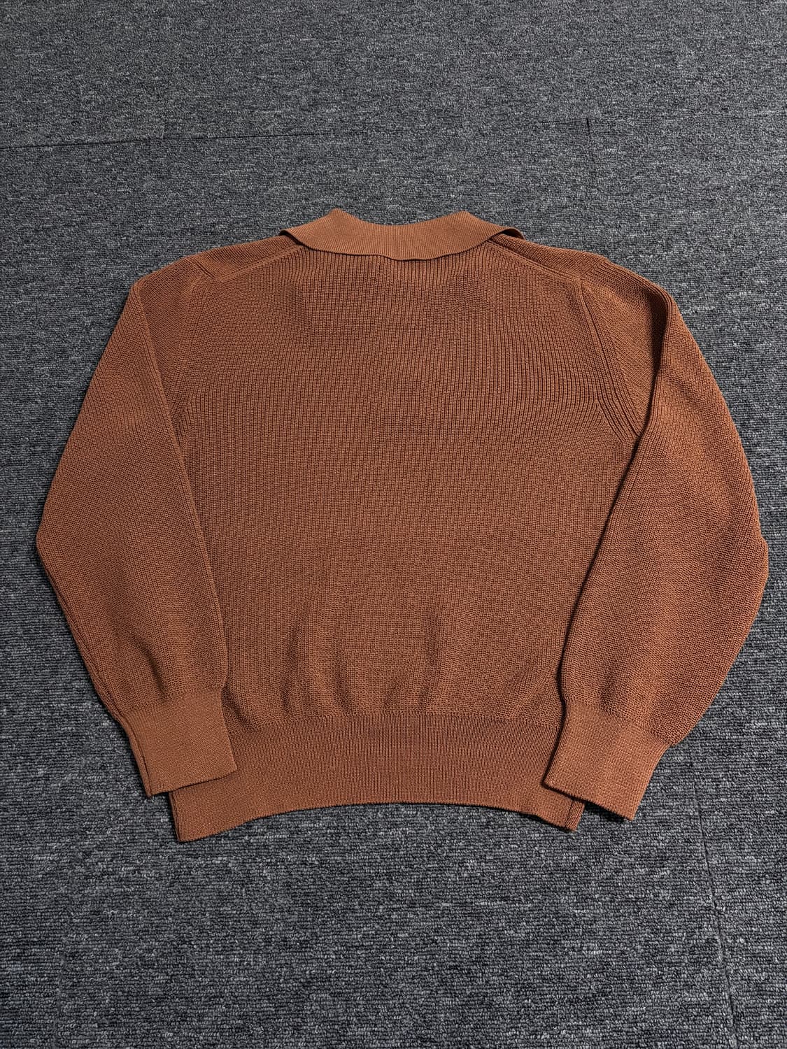 파사드패턴 버튼업 카라 니트 새상품 상품이미지5