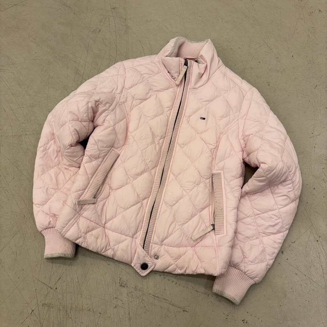 타미힐피거 핑크 퀼팅 패딩 상품이미지1