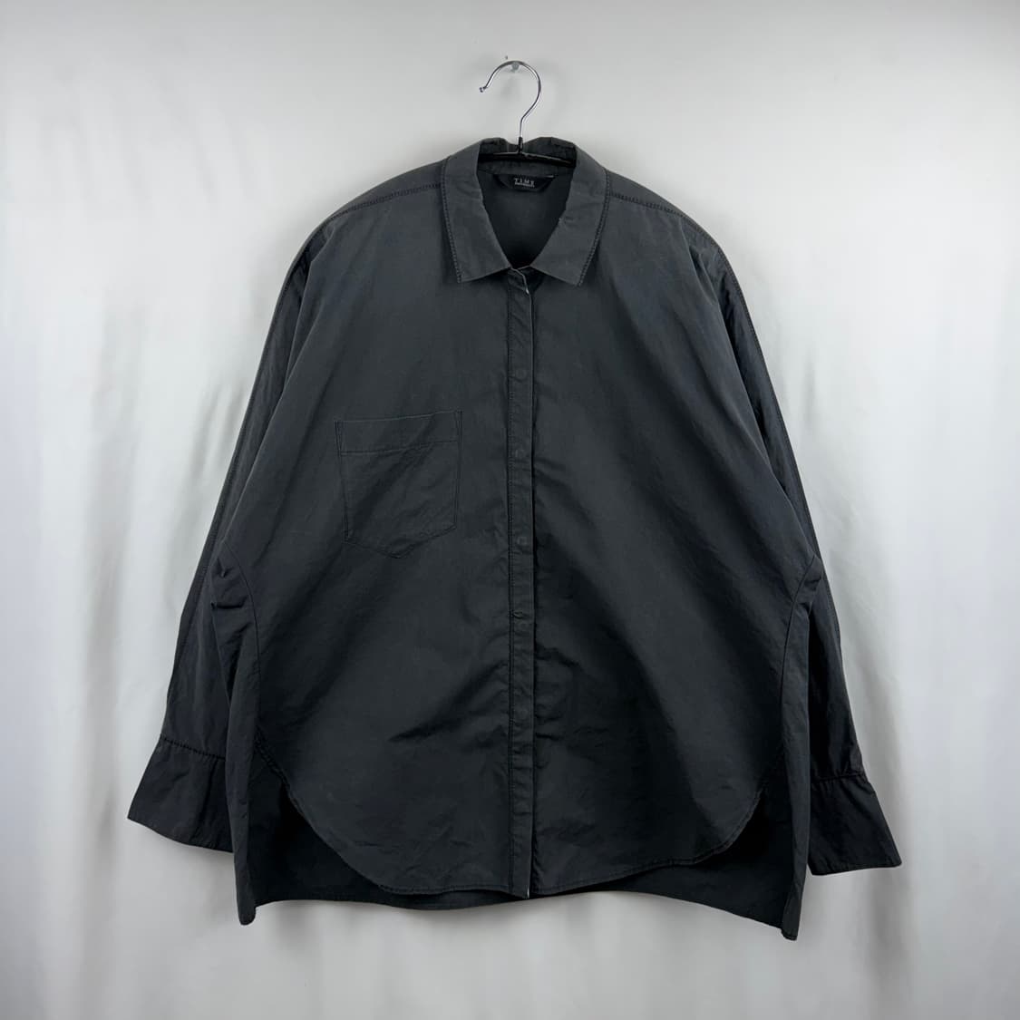 (160) 한섬타임 우먼스 오버핏 나일론 셔츠 차콜 상품이미지2