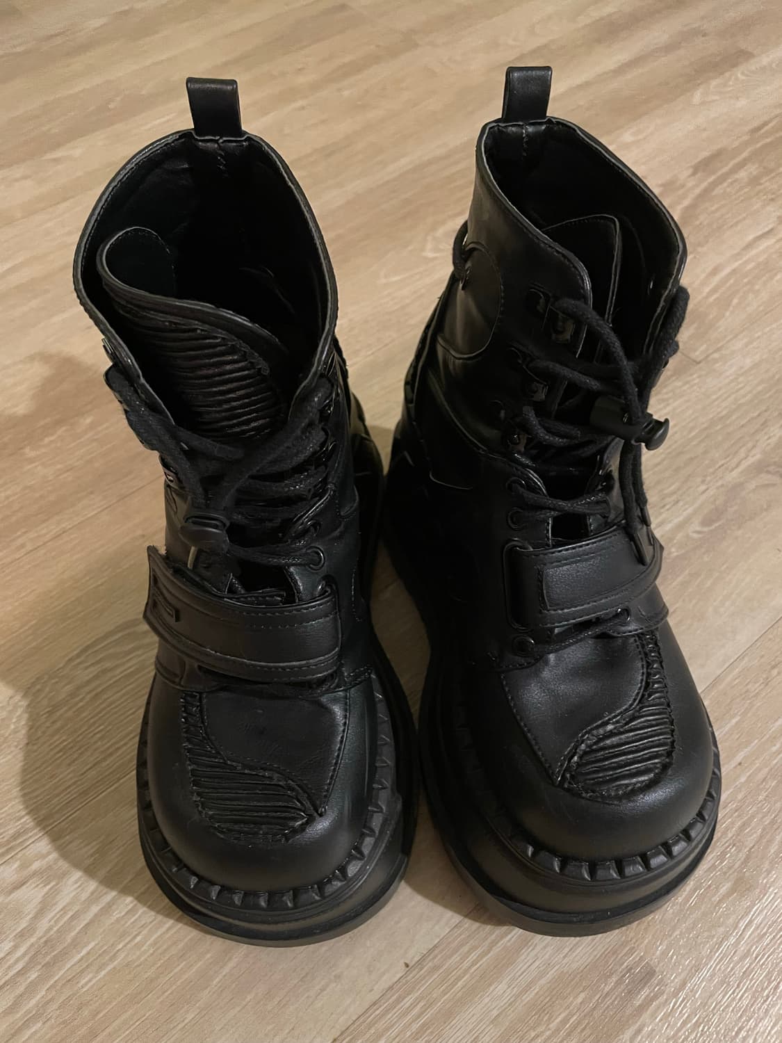 데모니아 스톰프 하이 us7 상품이미지1