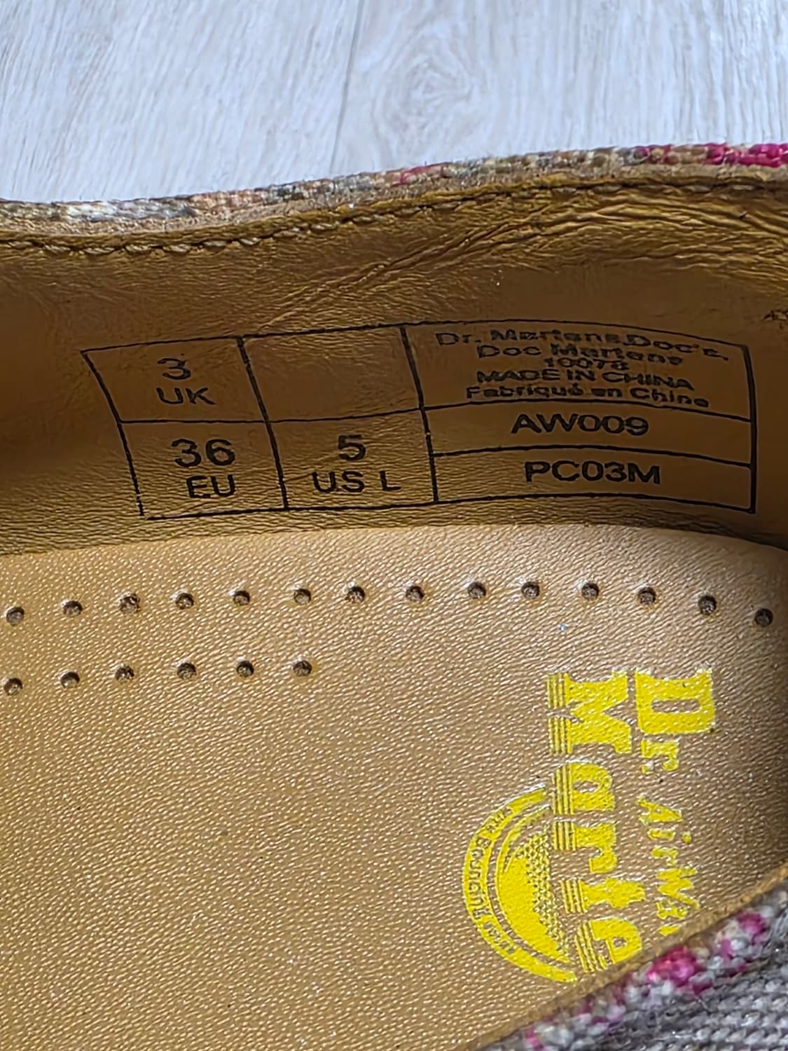 닥터마틴 플로랄 패턴 3홀슈즈 225 상품이미지6