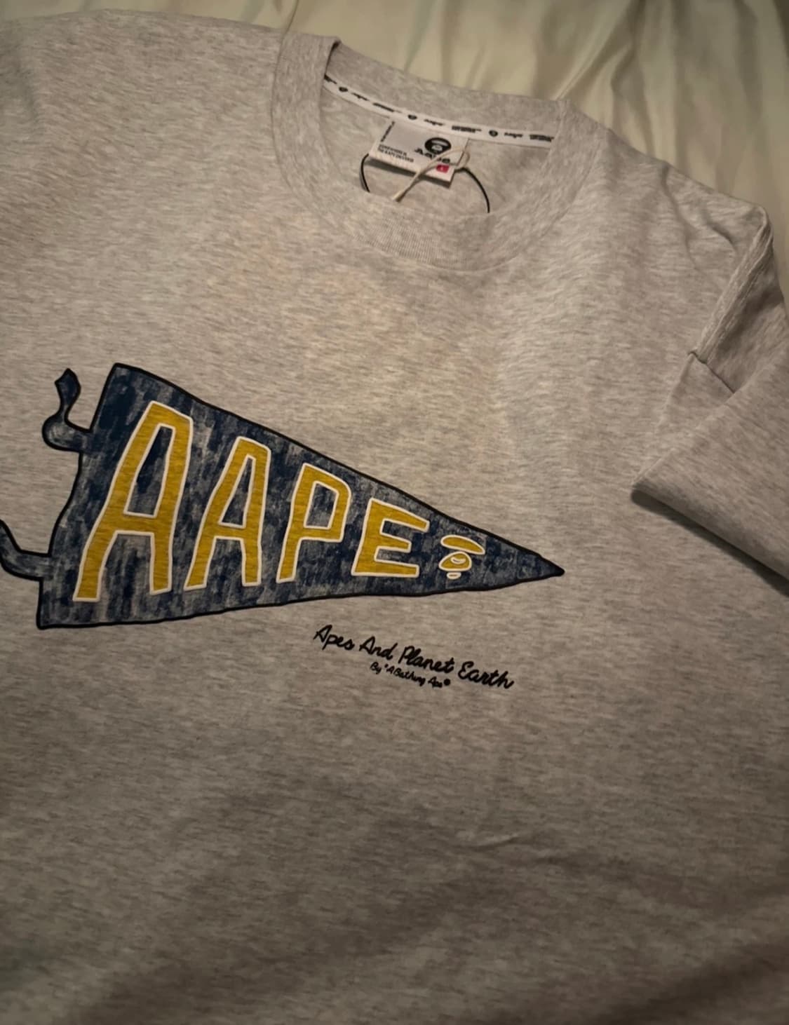 에이프 반팔(새상품) L 상품이미지2