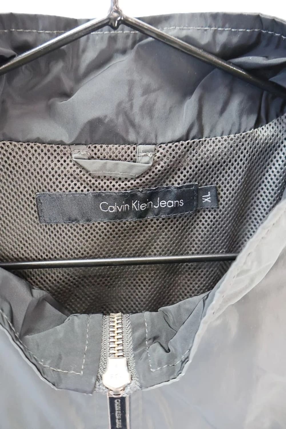 켈빈클라인 락시크 무드 블랙 집업 상품이미지7