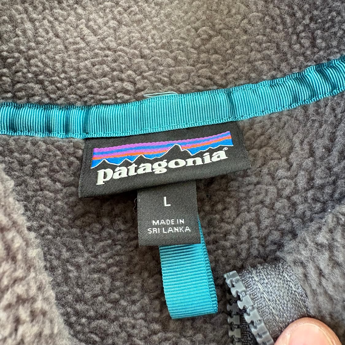 파타고니아 플리스 풀오버 하프집업 그레이 상품이미지3