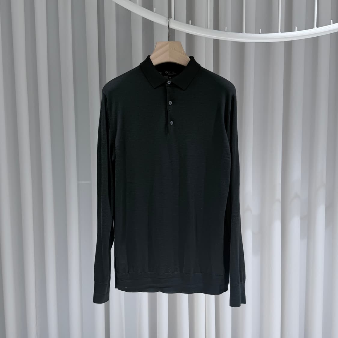 (A+/52) / 로로피아나 폴로 버진 울 블랙 포레스트 니트 상품이미지1