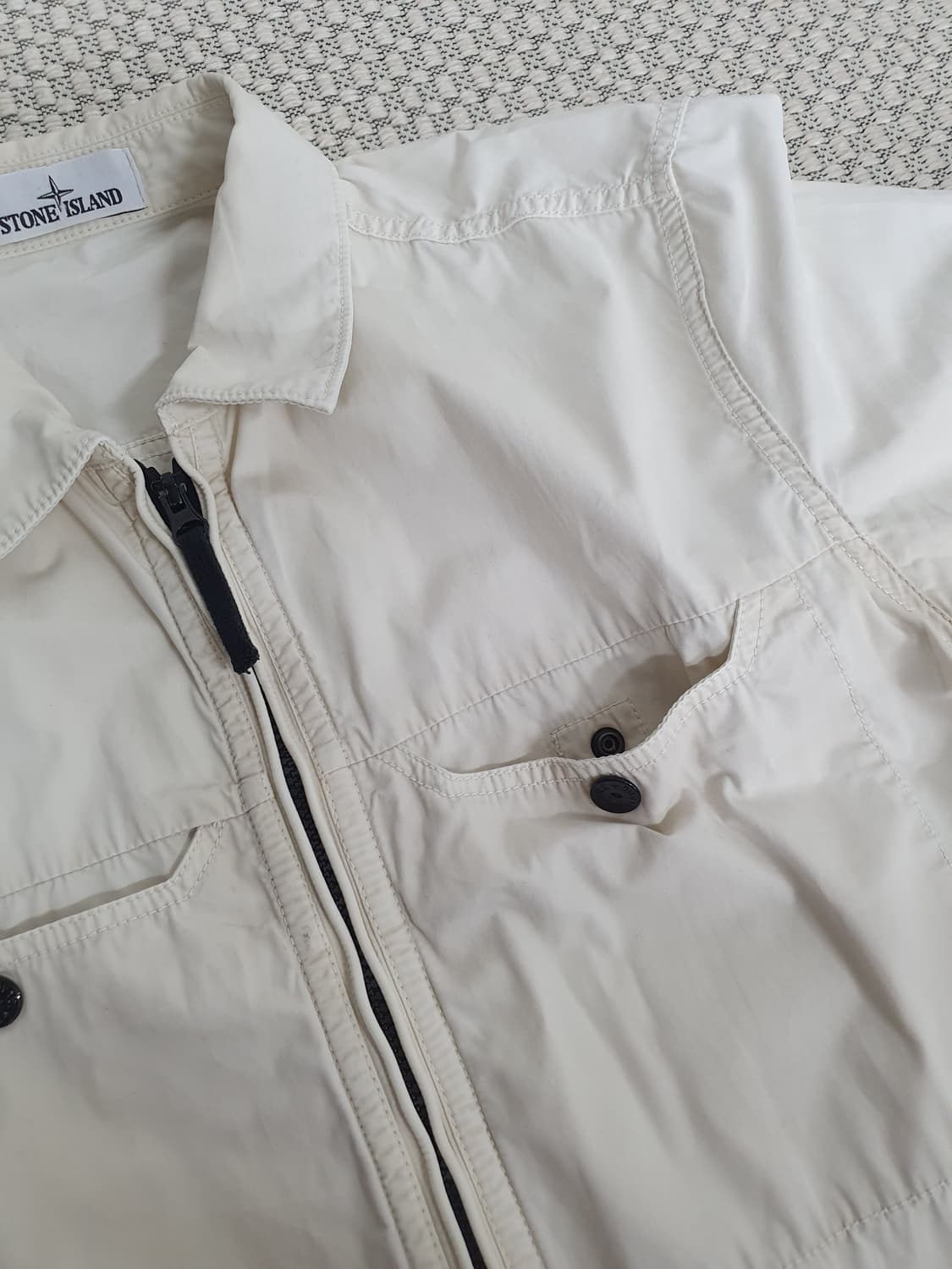 2016 스톤 아일랜드 화이트 두꺼운 오버셔츠 상품이미지4