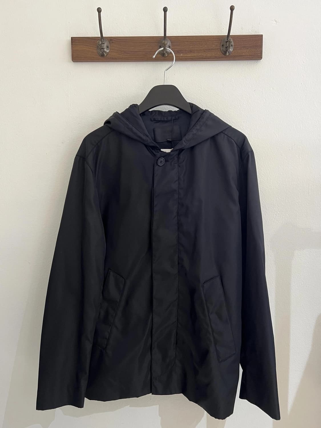 프라다 바람막이 상품이미지1