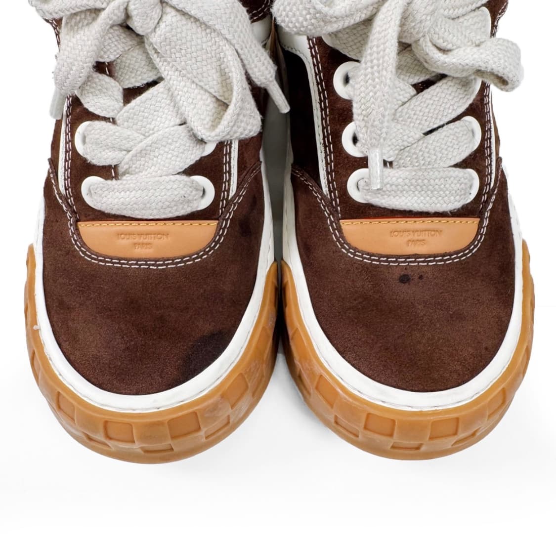 [7] 루이비통 남성 LV 틸티드 스웨이드 스니커즈 브라운 1AJ761 상품이미지7