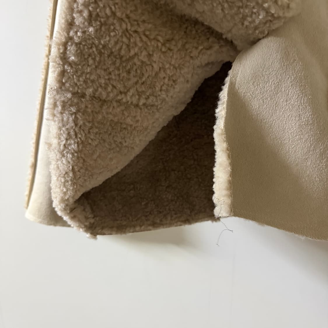 새상품 여자 무스탕 미디자켓 상품이미지4