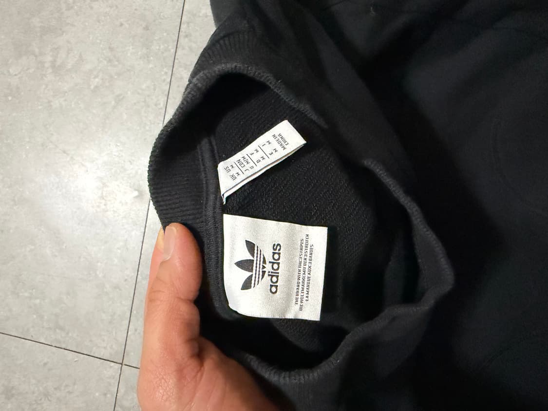  아디다스 블랙컬러 빈티지 롱슬리브 스웻셔츠 95size   상품이미지3
