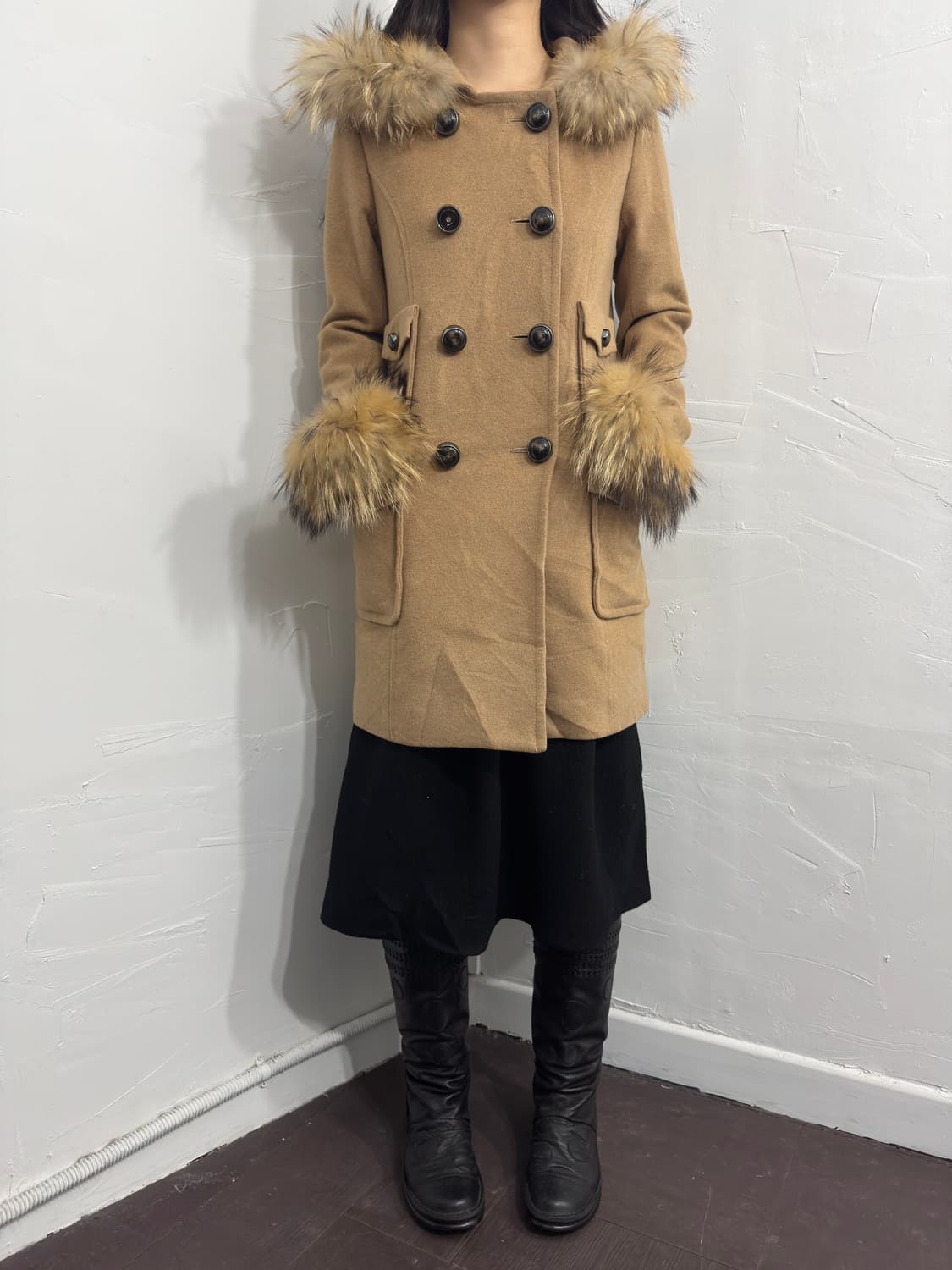 grace contental camel fur detail coat 상품이미지9