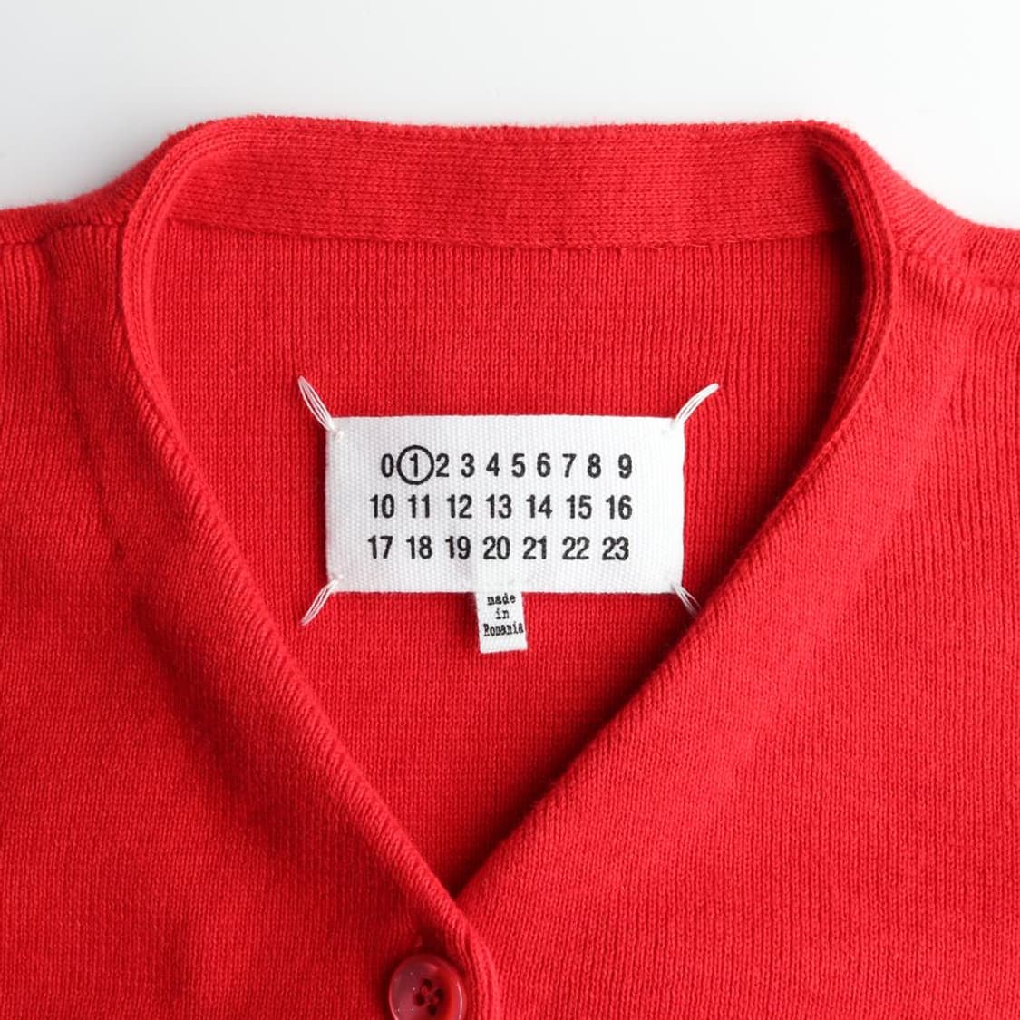 메종 마르지엘라 레드 브이넥 울 니트 가디건
 상품이미지5