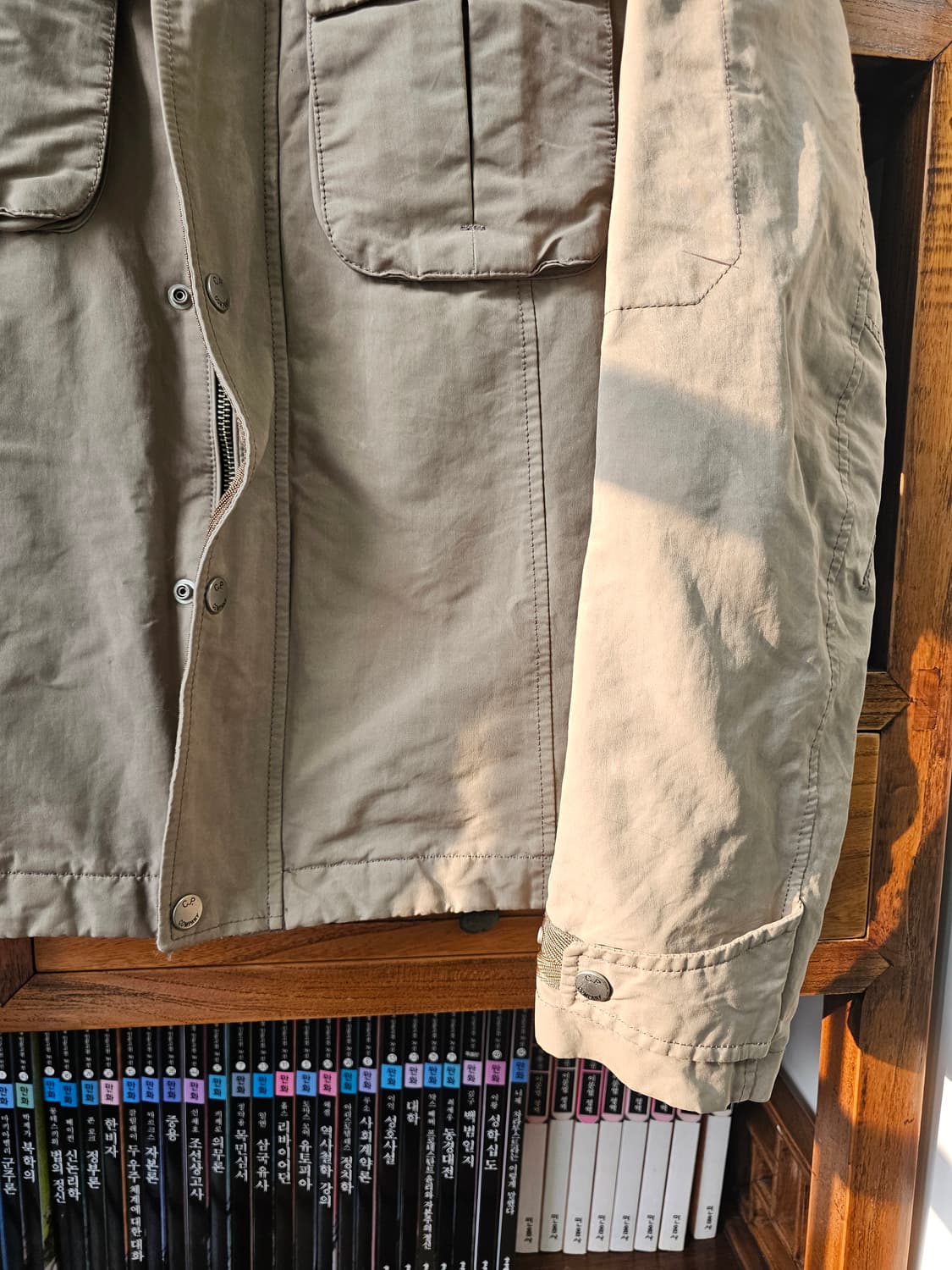 정품 씨피 CP컴퍼니 고글 자켓 베이지 팔아요 95 100 상품이미지6