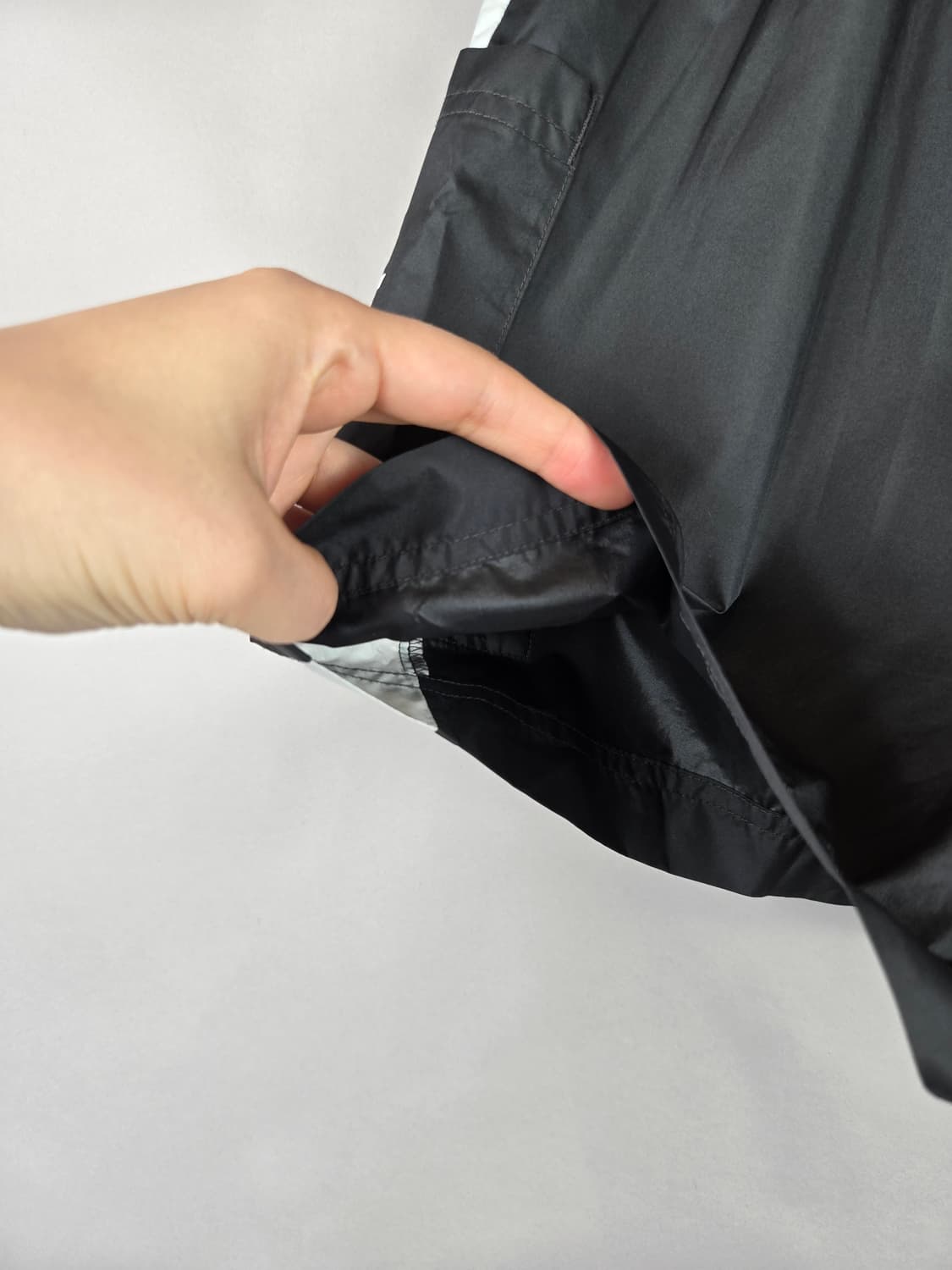 [무료배송]나이키 M 여성 우븐 러닝 쇼츠 반바지 블랙 상품이미지5