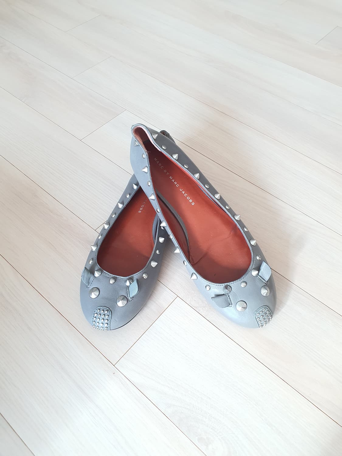 마크제이콥스 스터드 장식 마우스 플랫 슈즈 사이즈 37 상품이미지2