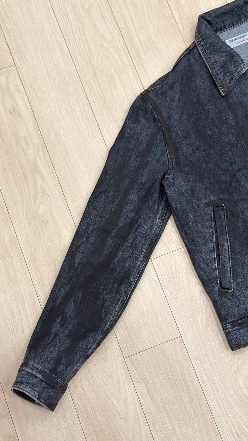 현재 단종된 THE MUSEUM VISITOR 흑청 데님 자켓 M 상품이미지3