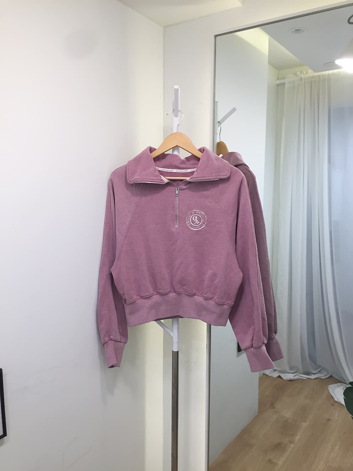Women Lafudgestore Crop Sweatshirt 100 상품이미지4