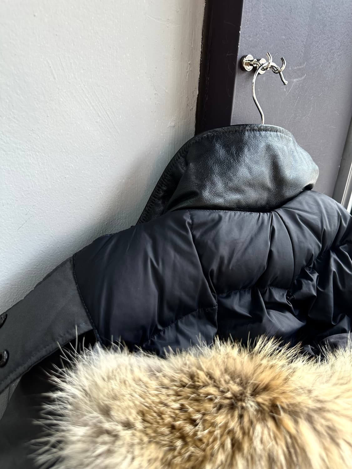 S/ 캐나다구스 BANFF 레더 한정 패딩점퍼 상품이미지9