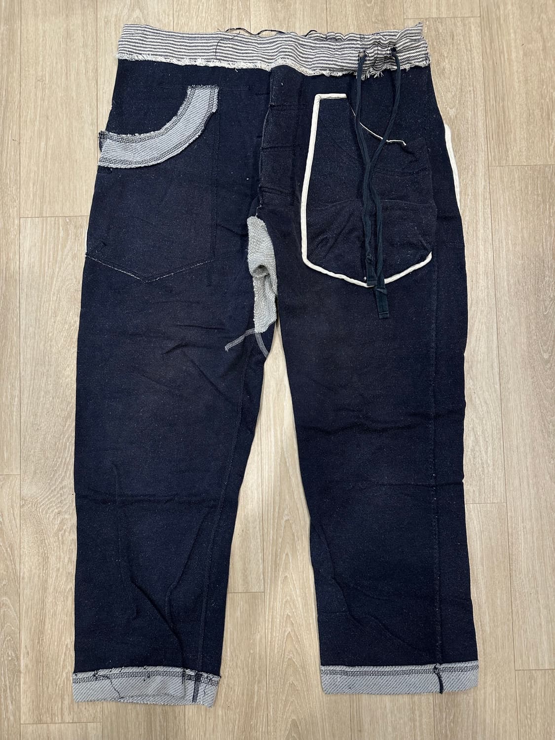 솔로이스트 크롭 팬츠 상품이미지1