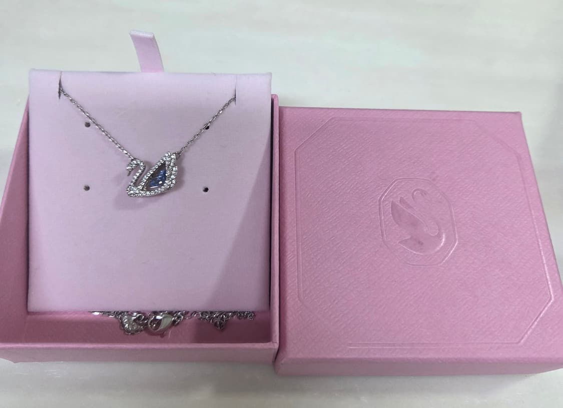 새제품)스와로브스키 블루 댄싱 스완 목걸이 정품 상품이미지6