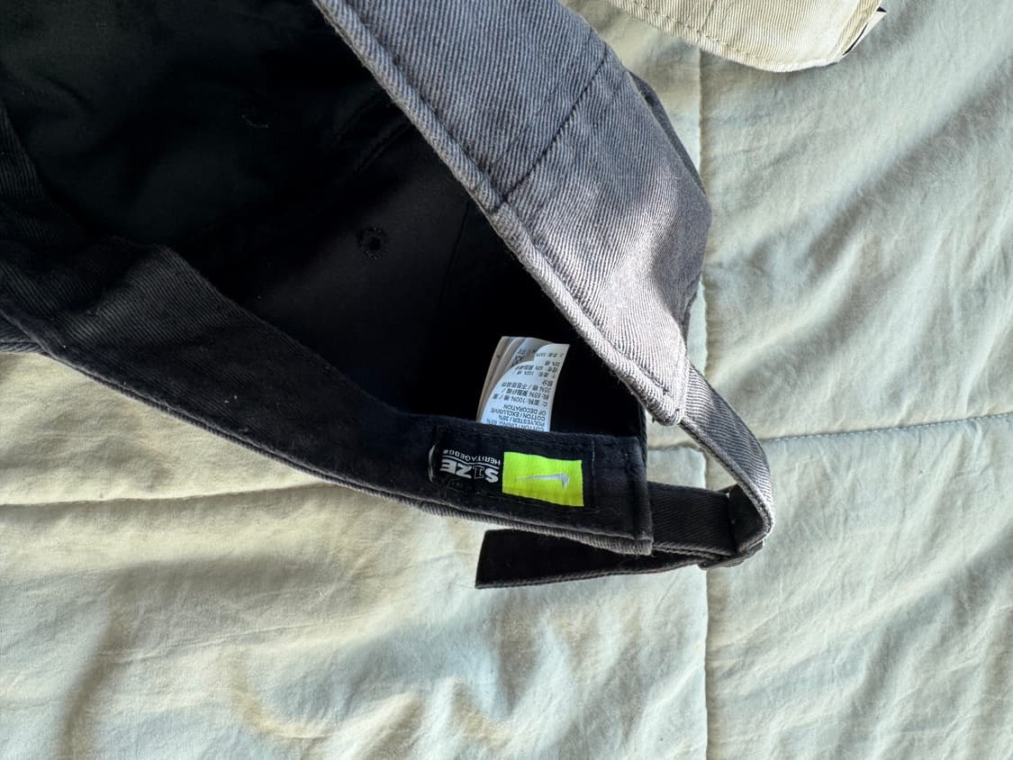 나이키 볼캡 흰/검 세트 상품이미지3