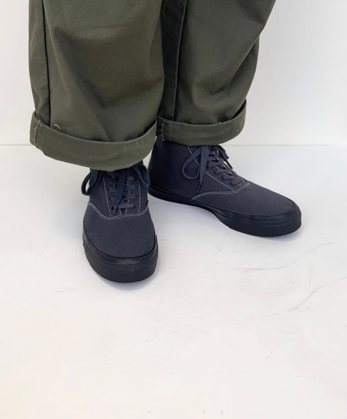 이세이미야케 옴므플리세 캔버스덱 하이 네이비 265 상품이미지1