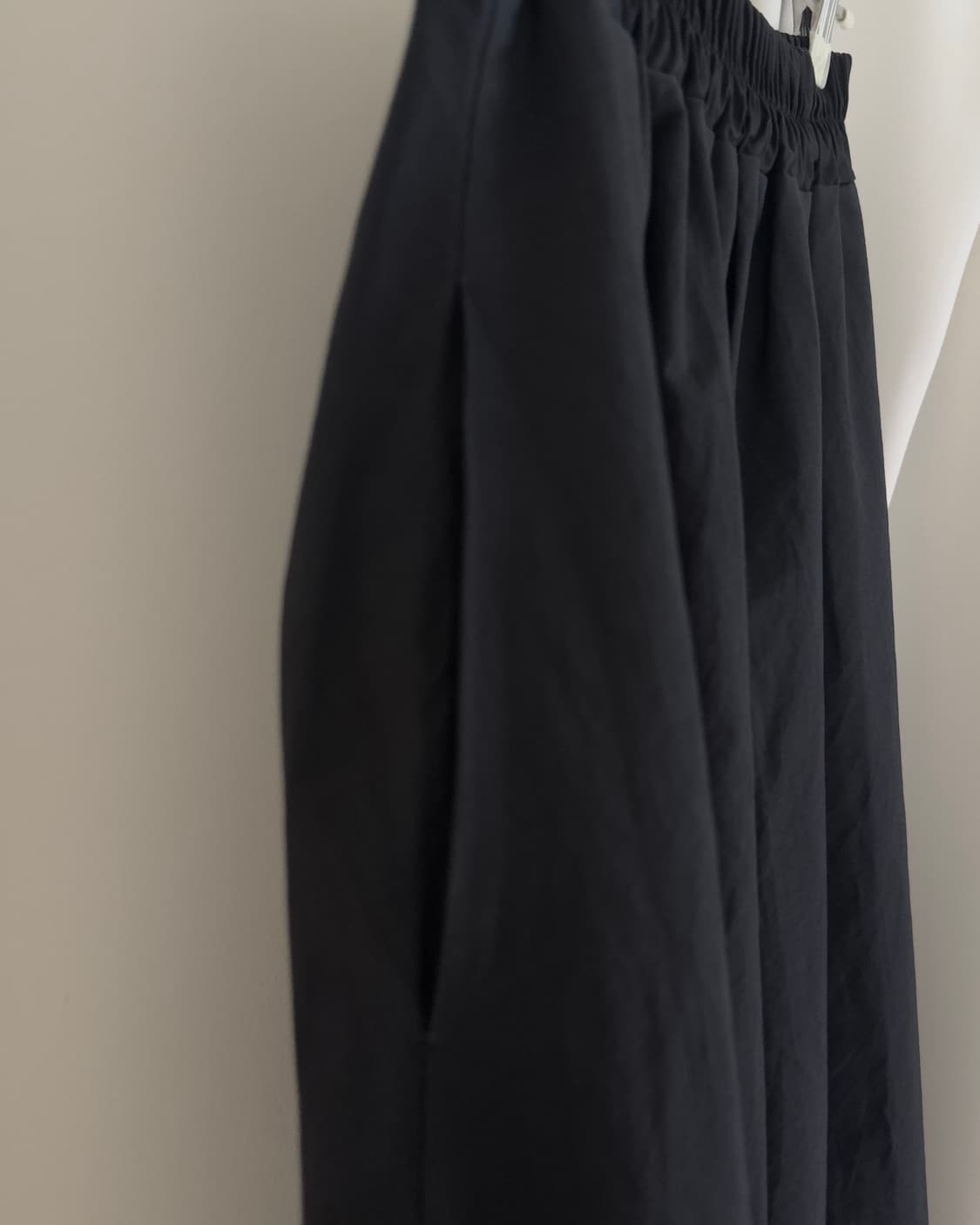 black pocket ballon skirt 상품이미지7